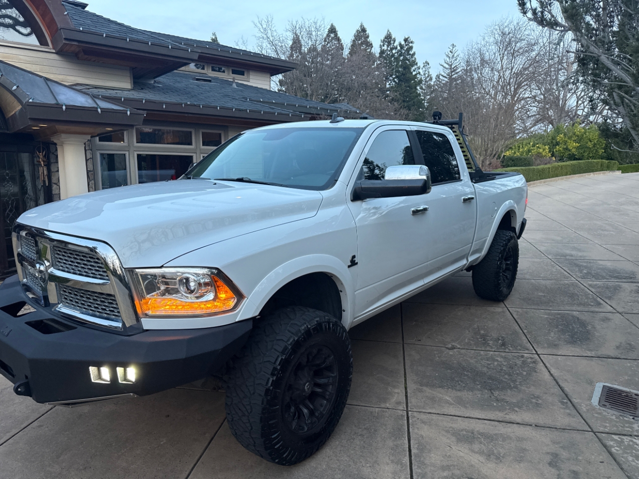 RAM 2500 Laramie Crew Cab SWB 4WD 2015