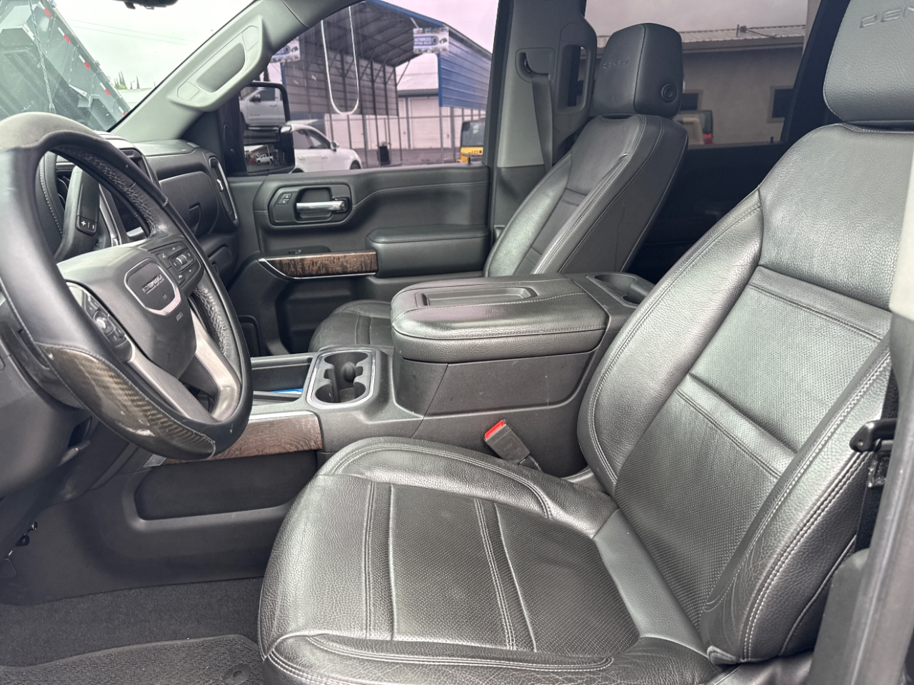 GMC Sierra 2500HD Denali Crew Cab 4WD 2020