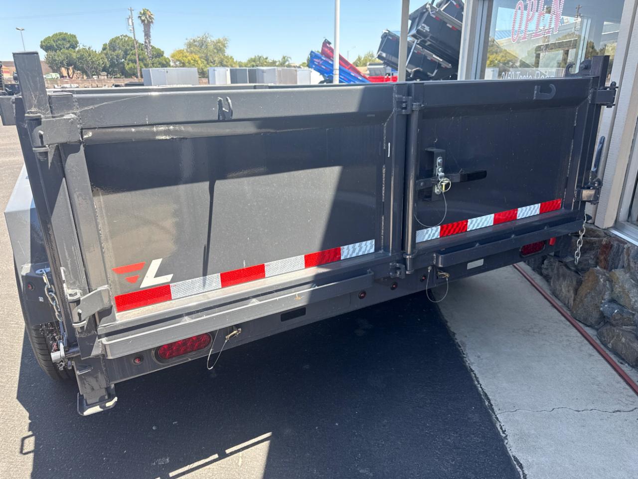 Lamar 12 Foot Dump  2026