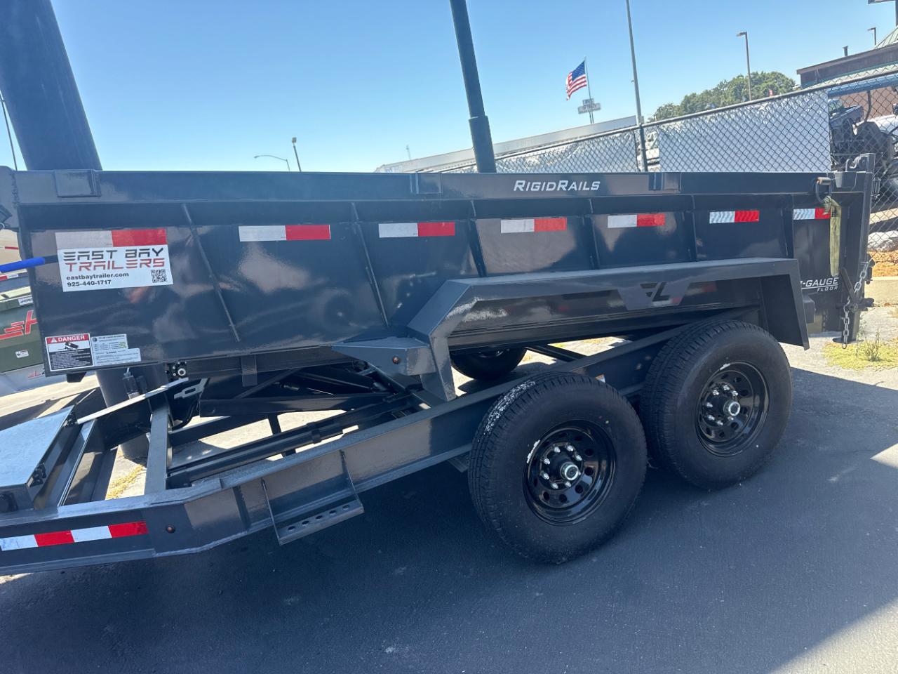 Lamar 12 Foot Dump  2026