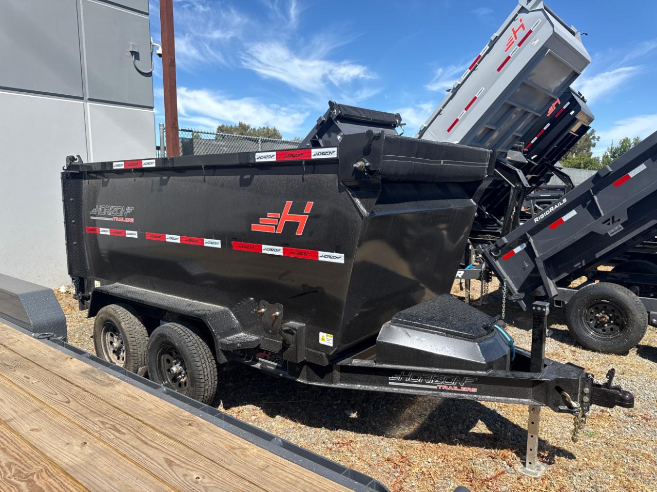 Horizon Trailers 22  2027