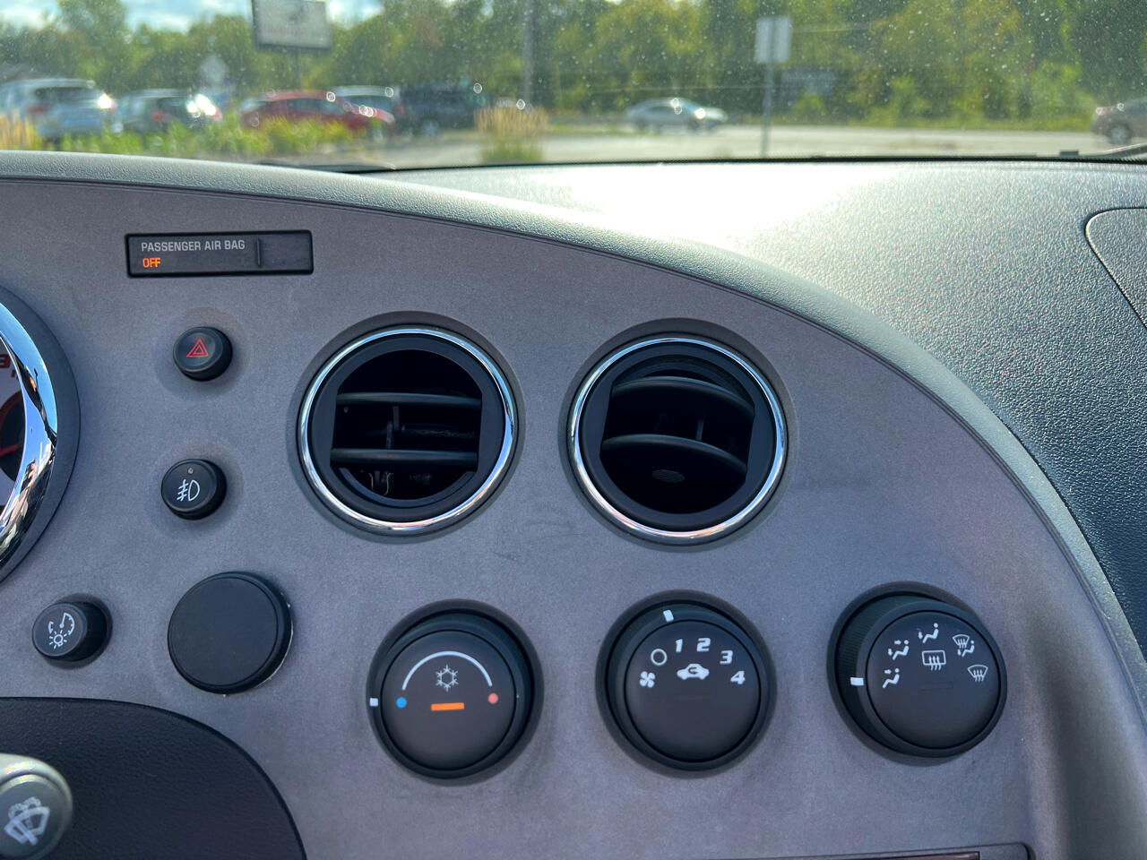 2006 Pontiac Solstice Convertible photo 31