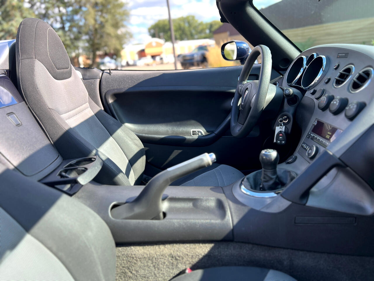 2006 Pontiac Solstice Convertible photo 39