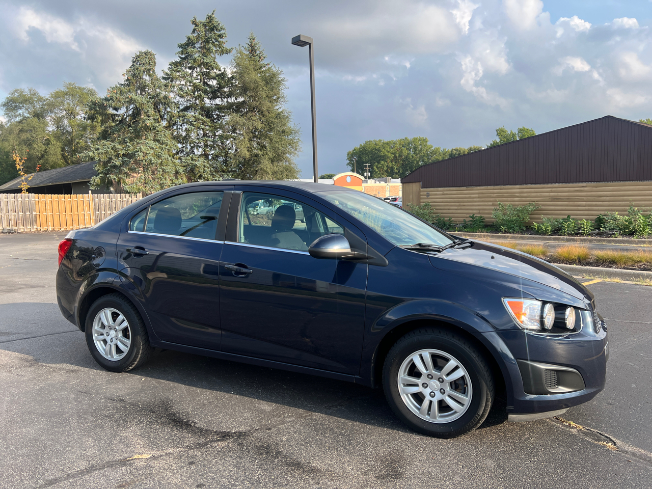2015 Chevrolet Sonic LT photo 9