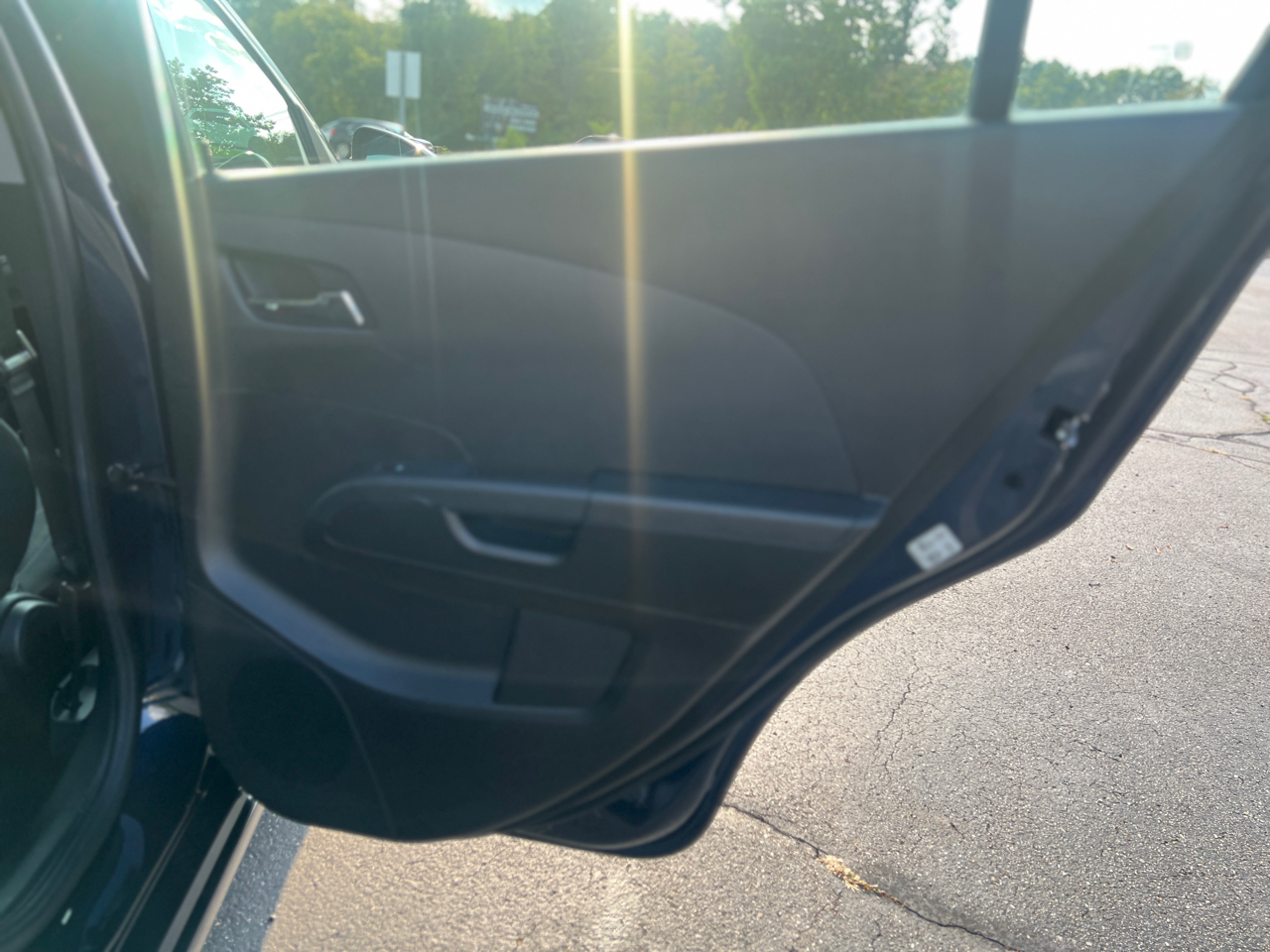 2015 Chevrolet Sonic LT photo 29