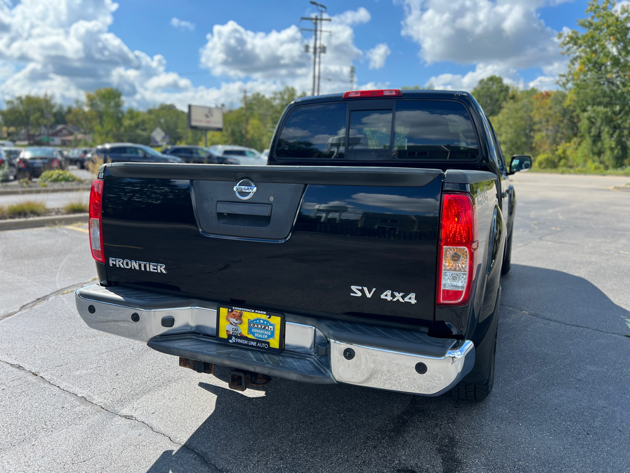 2014 Nissan Frontier Crew Cab SV photo 8