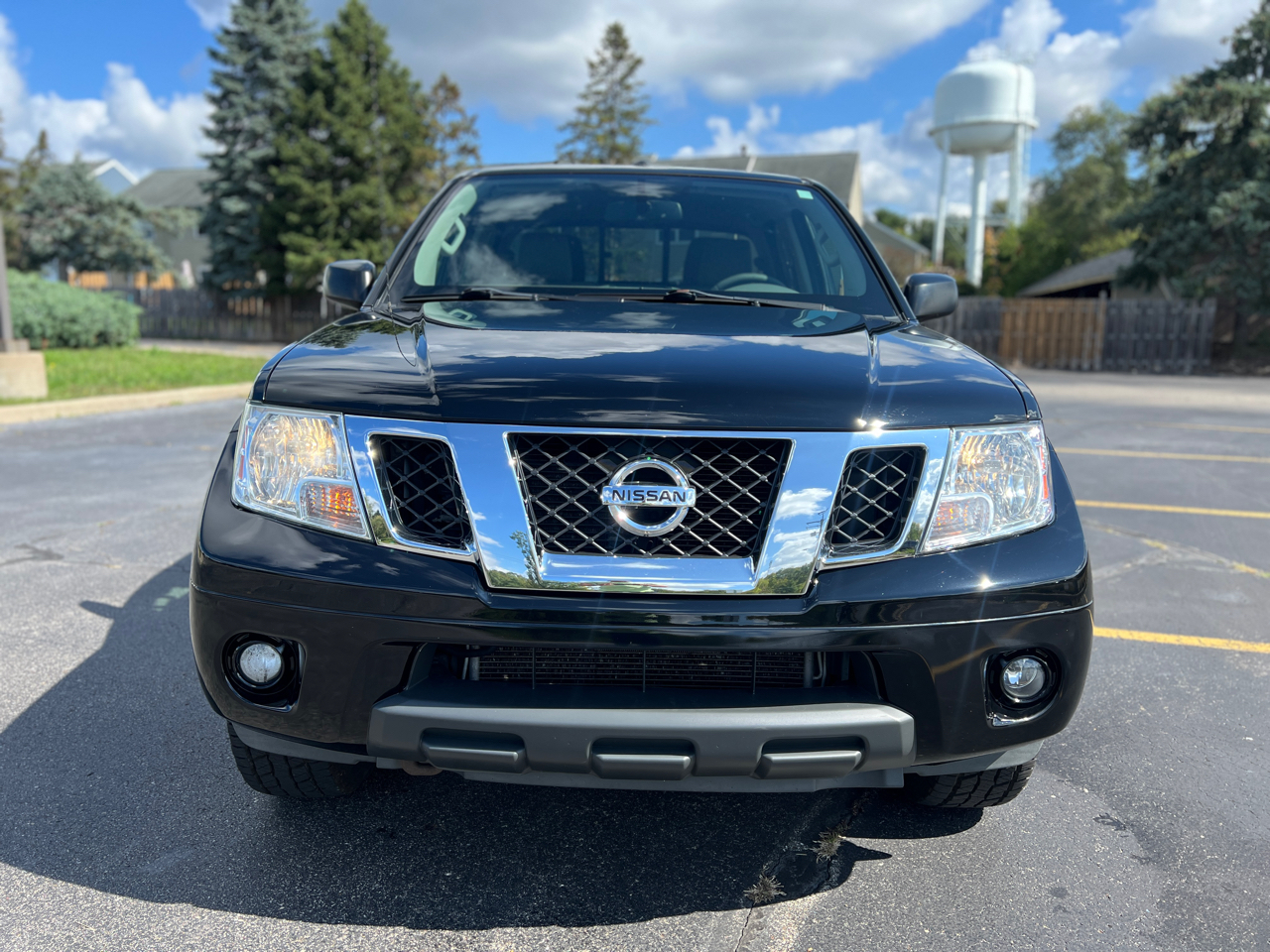 2014 Nissan Frontier Crew Cab SV photo 14