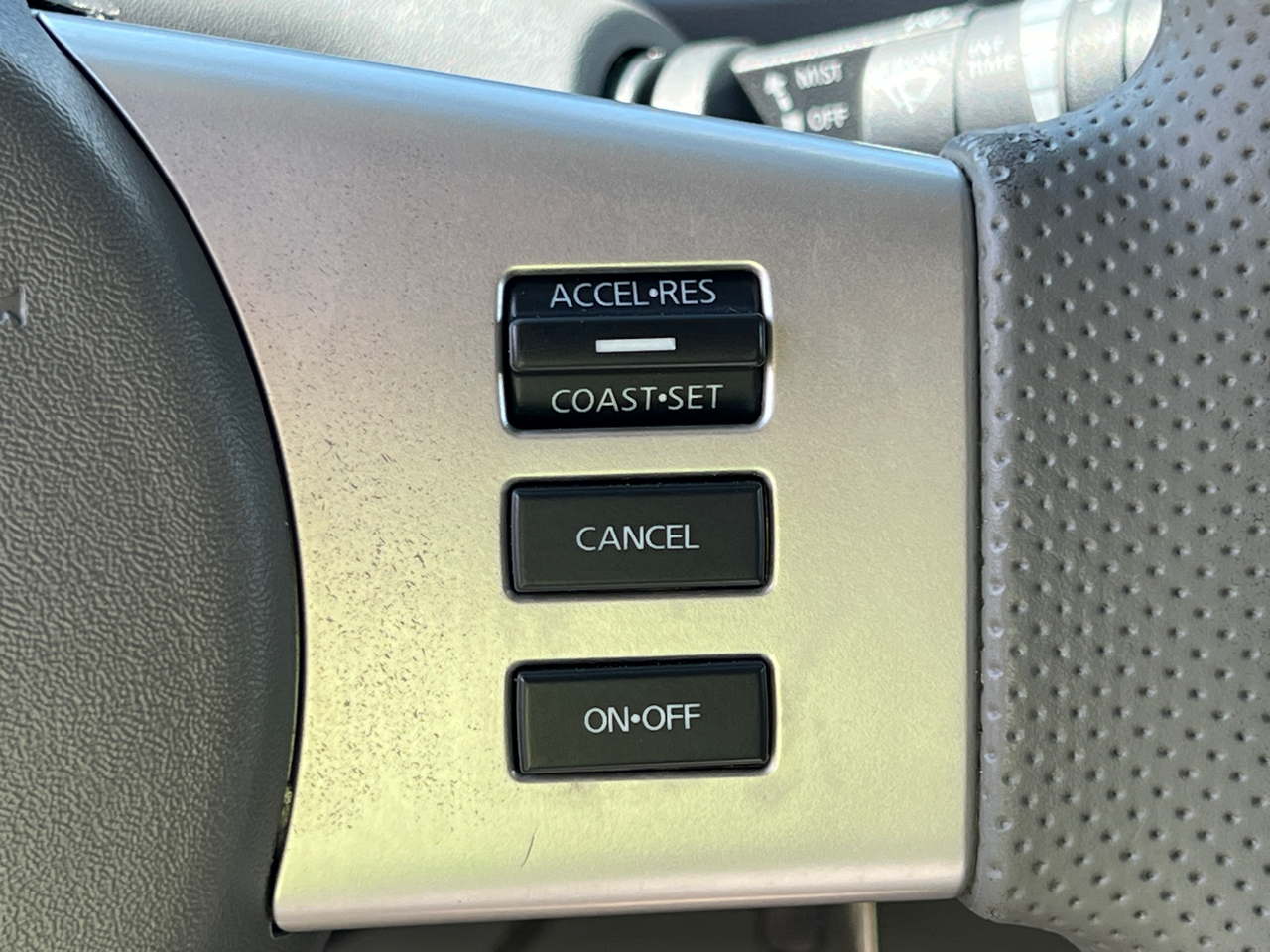 2014 Nissan Frontier Crew Cab SV photo 22