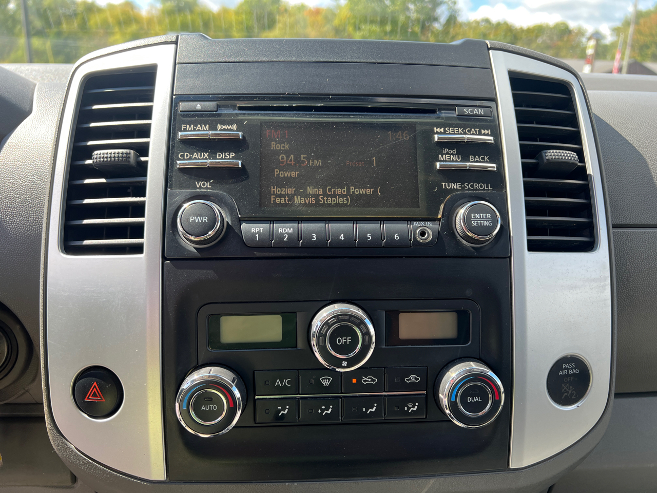 2014 Nissan Frontier Crew Cab SV photo 23