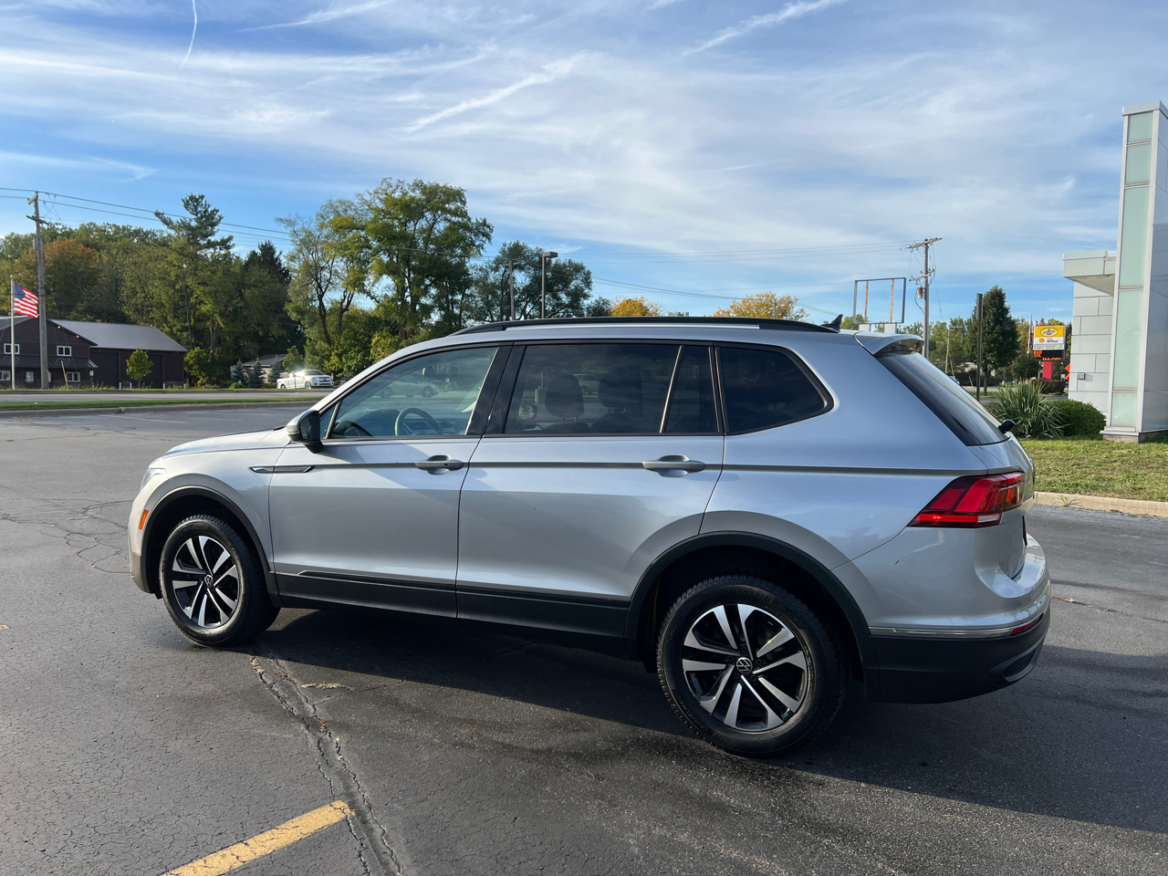 2022 Volkswagen Tiguan S photo 4