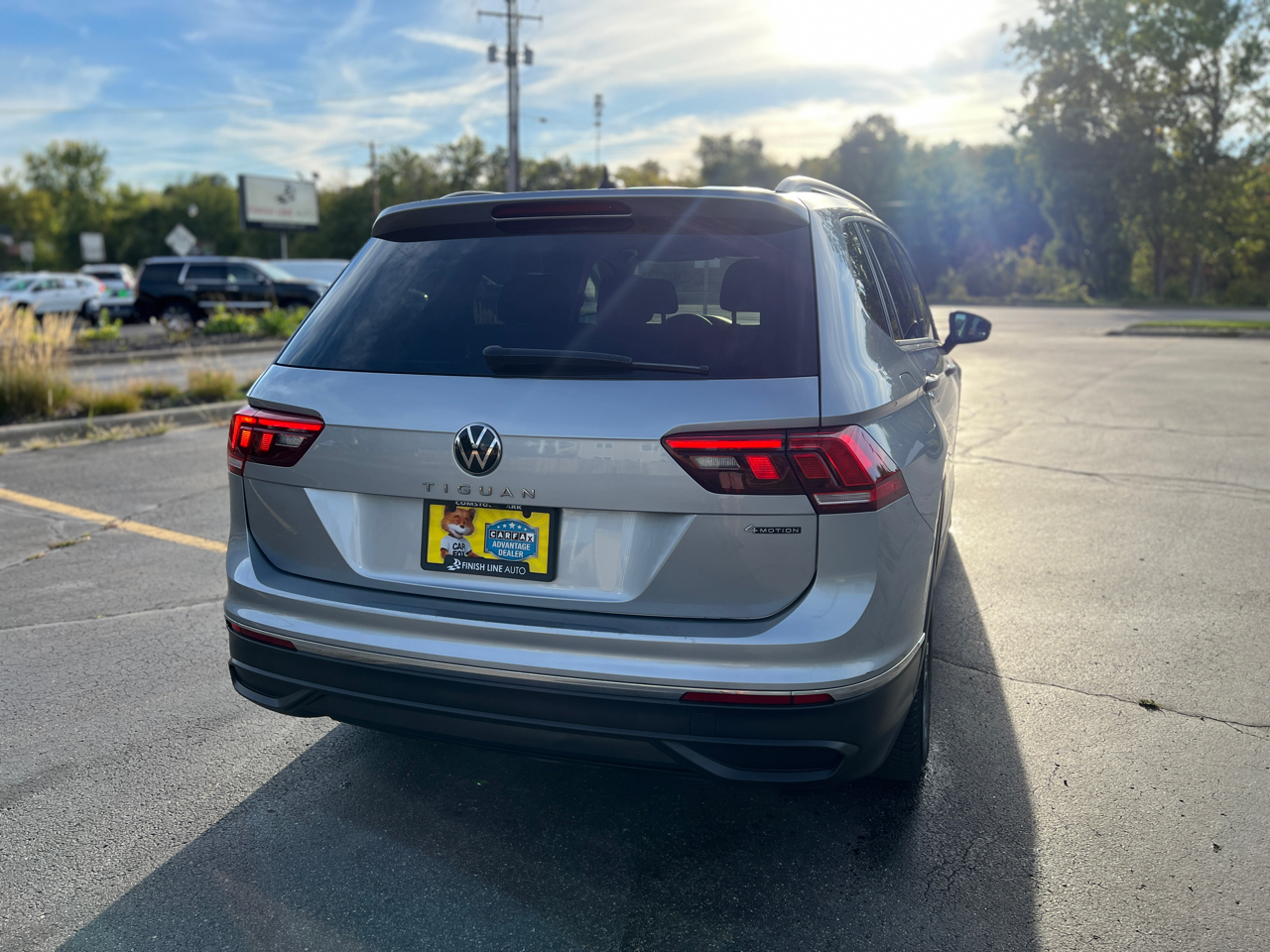 2022 Volkswagen Tiguan S photo 7