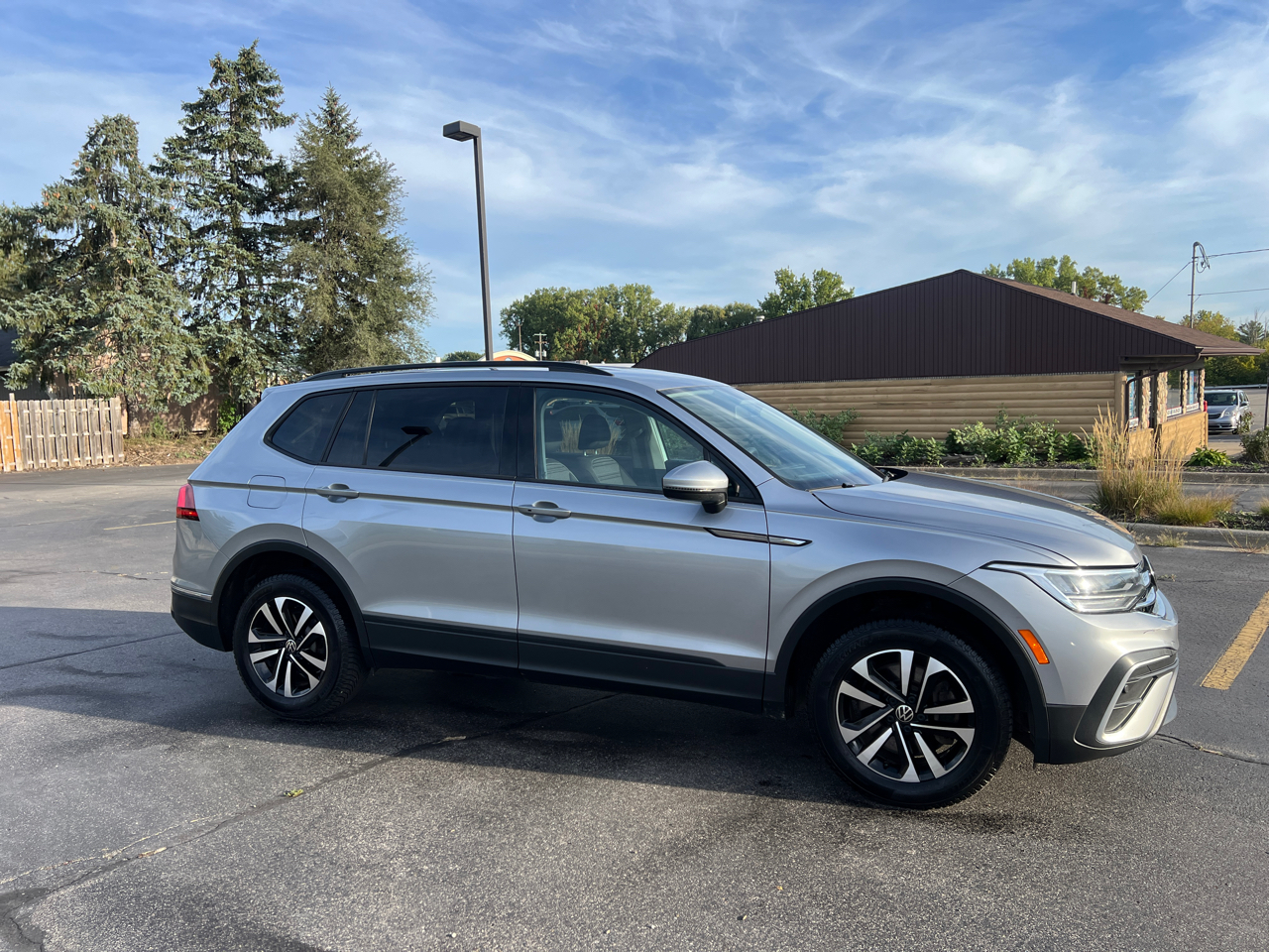 2022 Volkswagen Tiguan S photo 10