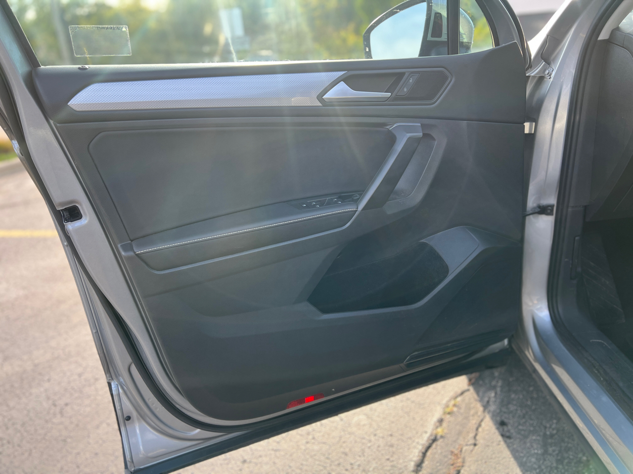 2022 Volkswagen Tiguan S photo 13