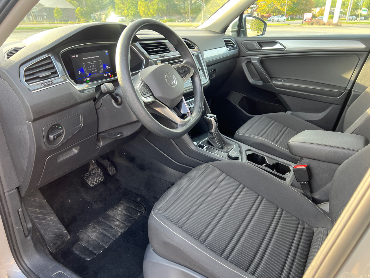 2022 Volkswagen Tiguan S photo 15