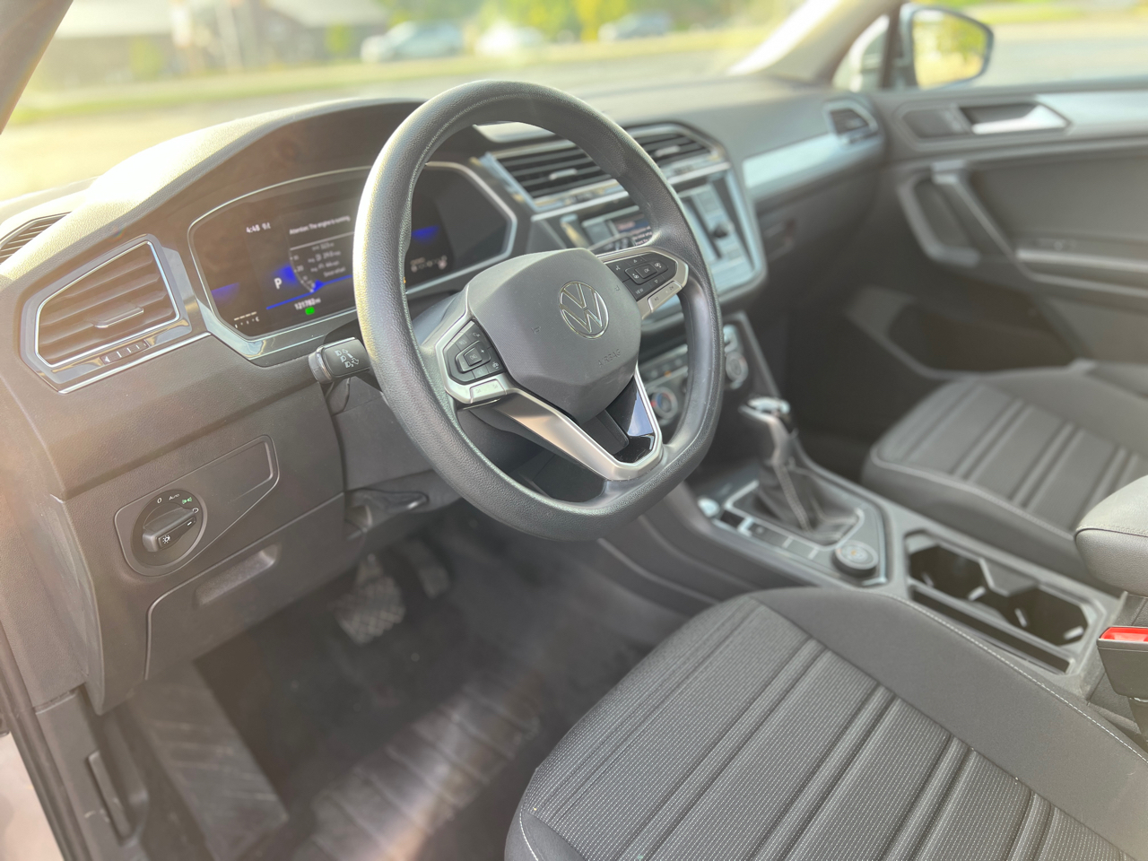 2022 Volkswagen Tiguan S photo 16