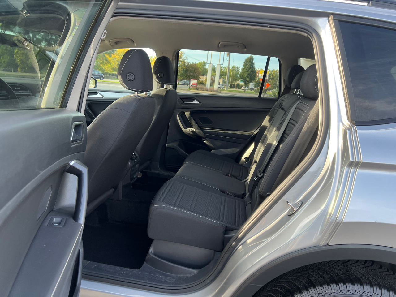 2022 Volkswagen Tiguan S photo 34