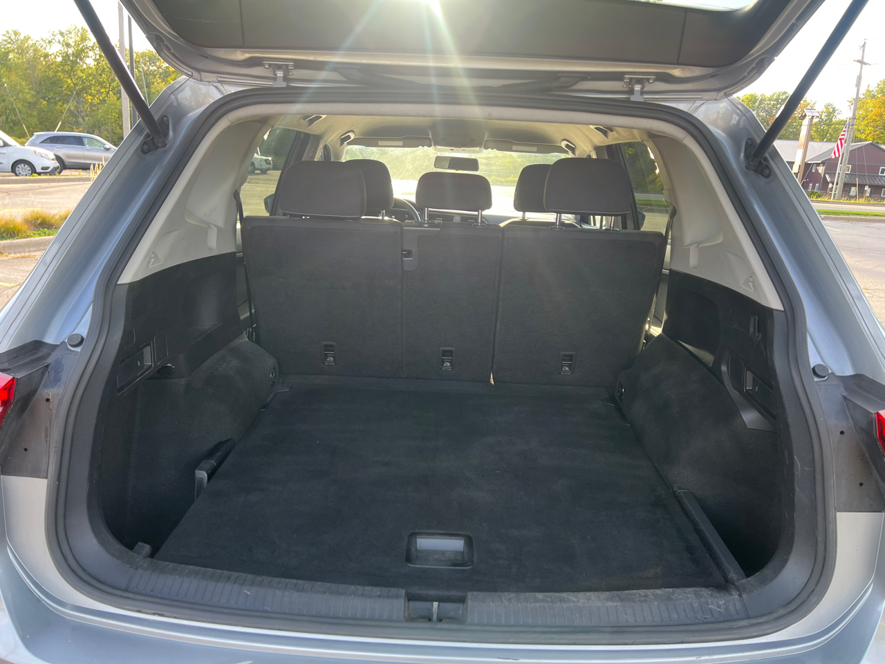 2022 Volkswagen Tiguan S photo 37