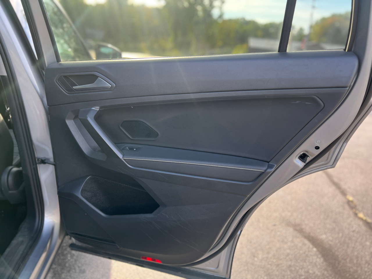 2022 Volkswagen Tiguan S photo 38