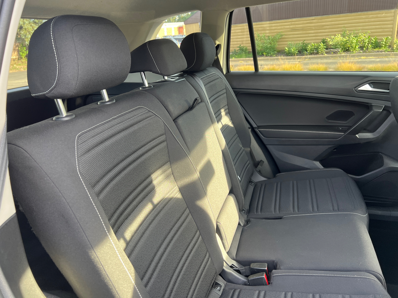 2022 Volkswagen Tiguan S photo 40