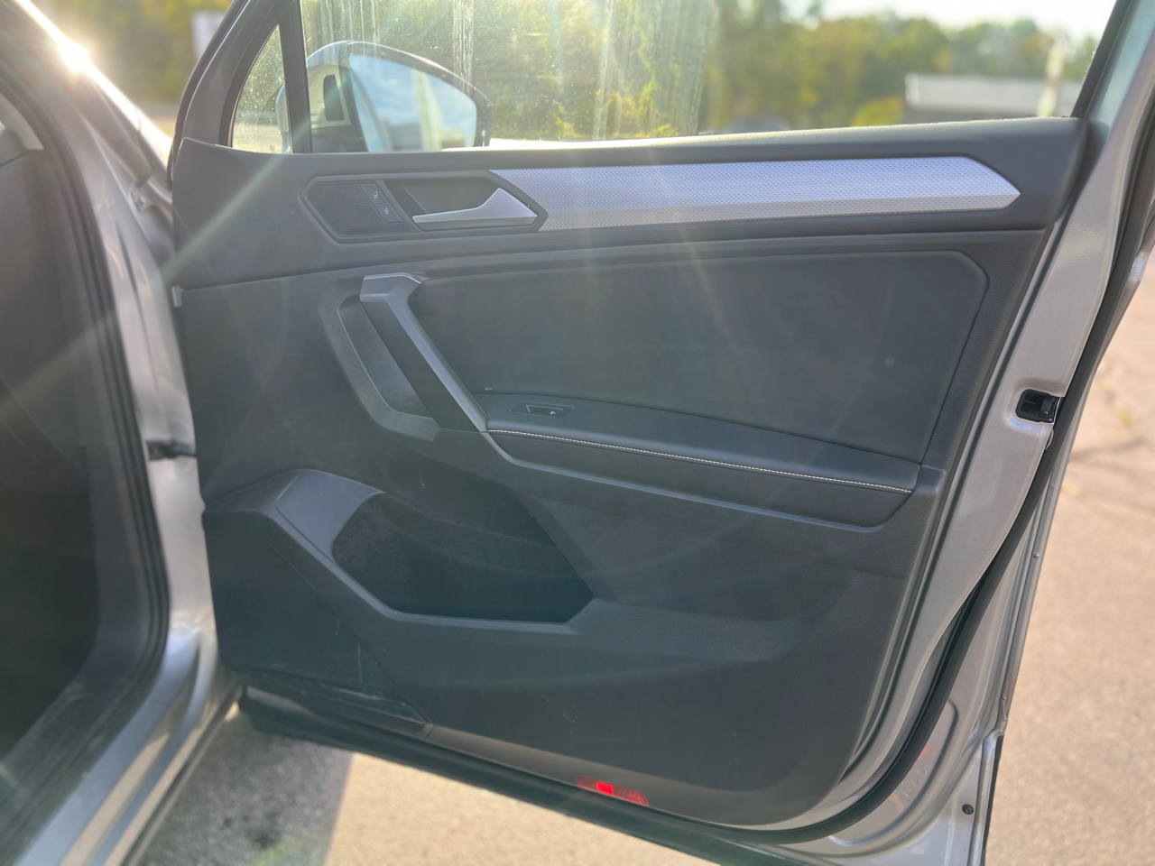 2022 Volkswagen Tiguan S photo 42