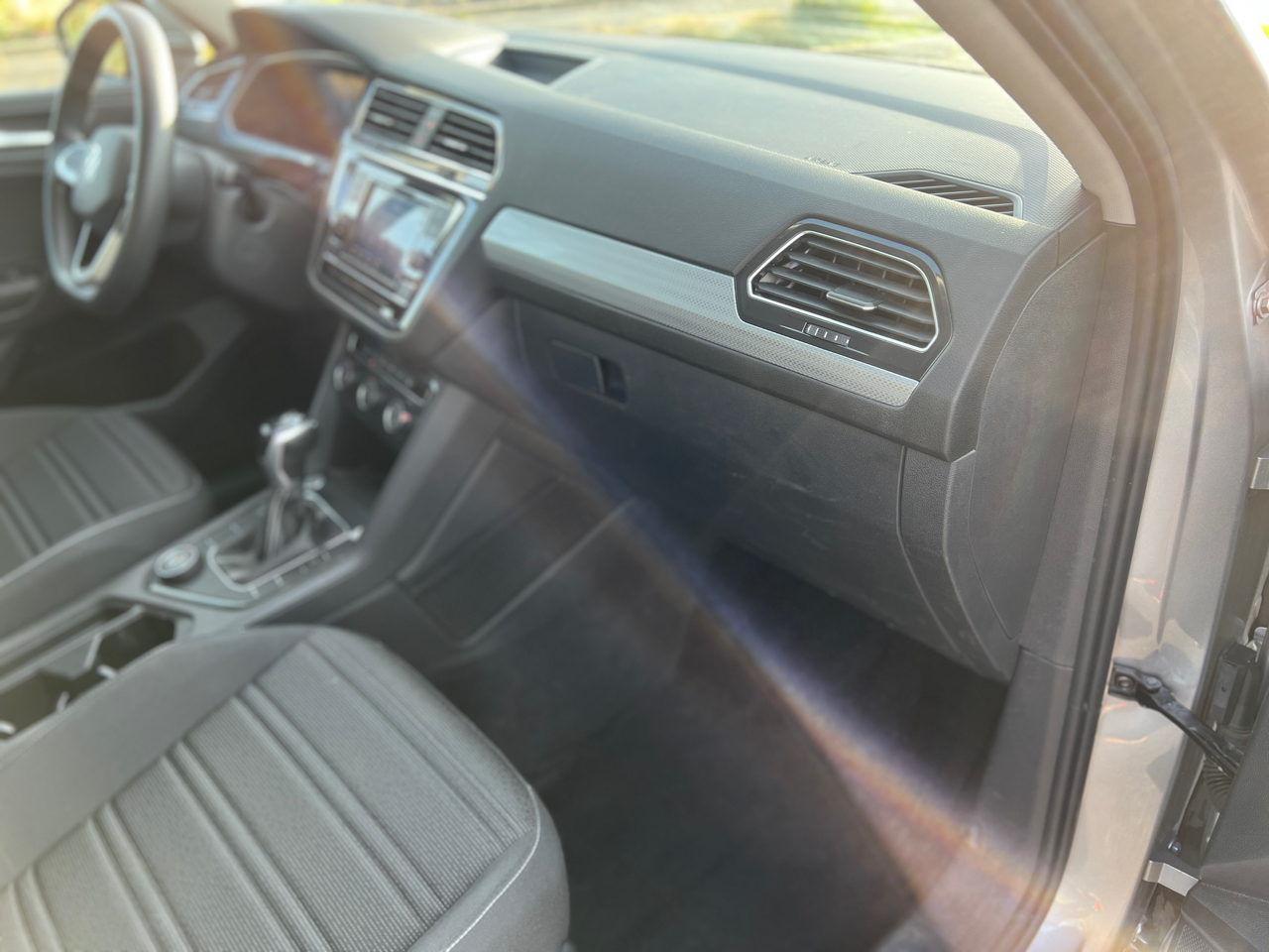 2022 Volkswagen Tiguan S photo 44