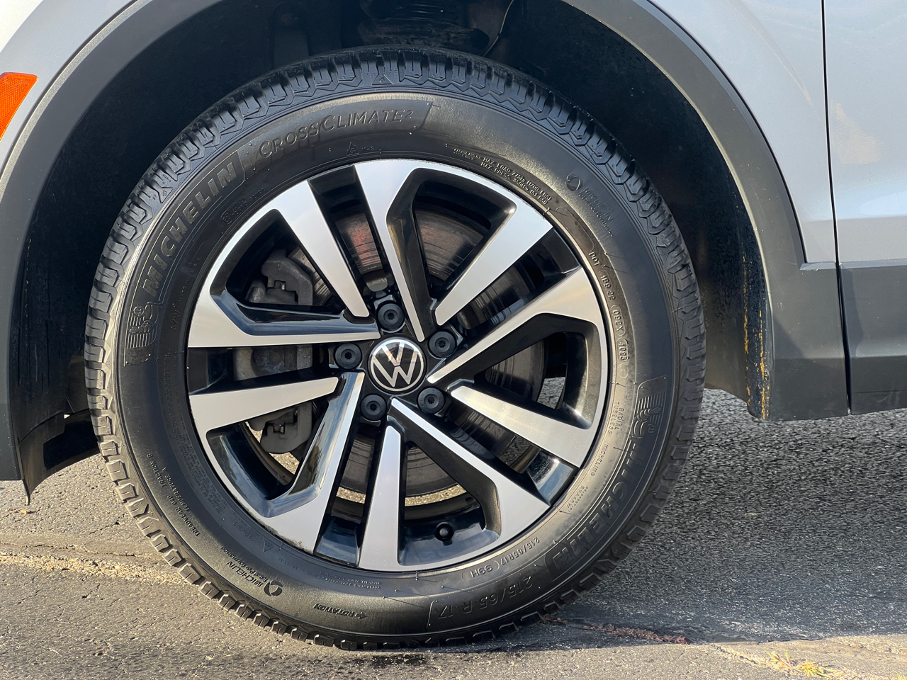 2022 Volkswagen Tiguan S photo 48