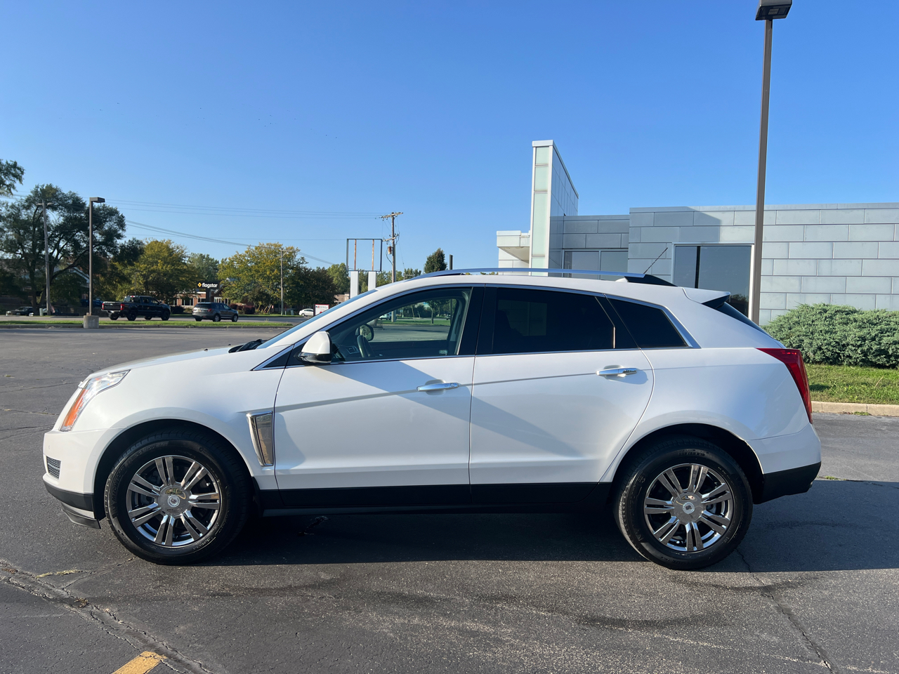 2015 Cadillac SRX Luxury photo 3