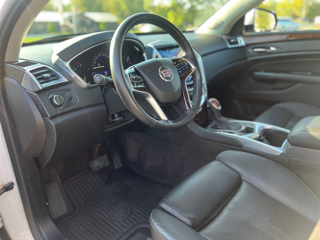 2015 Cadillac SRX Luxury photo 15