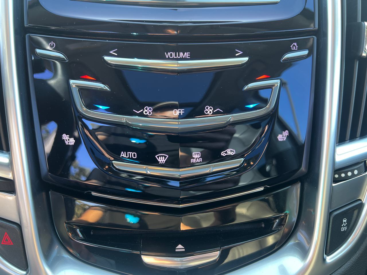 2015 Cadillac SRX Luxury photo 23