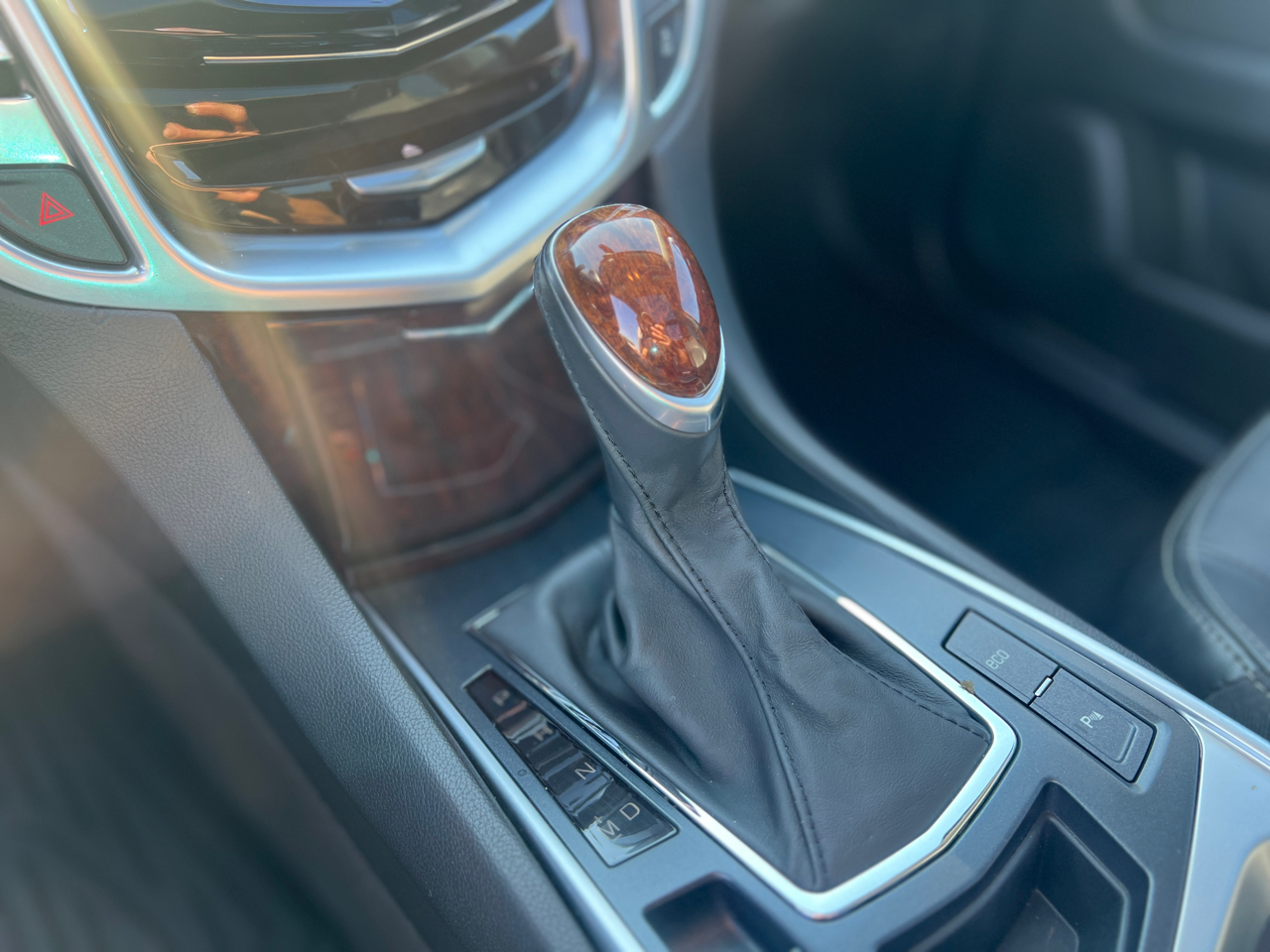 2015 Cadillac SRX Luxury photo 24
