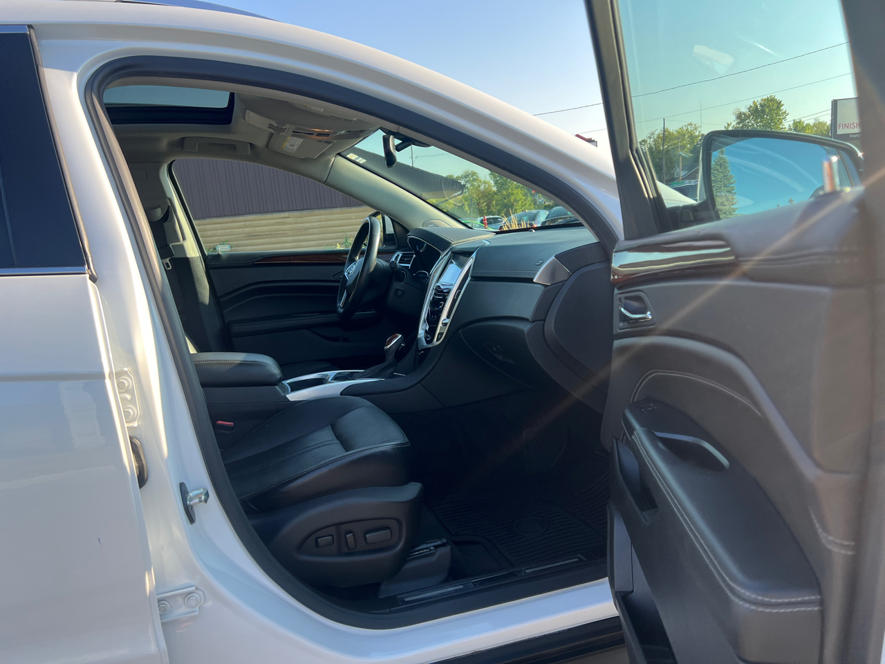 2015 Cadillac SRX Luxury photo 40