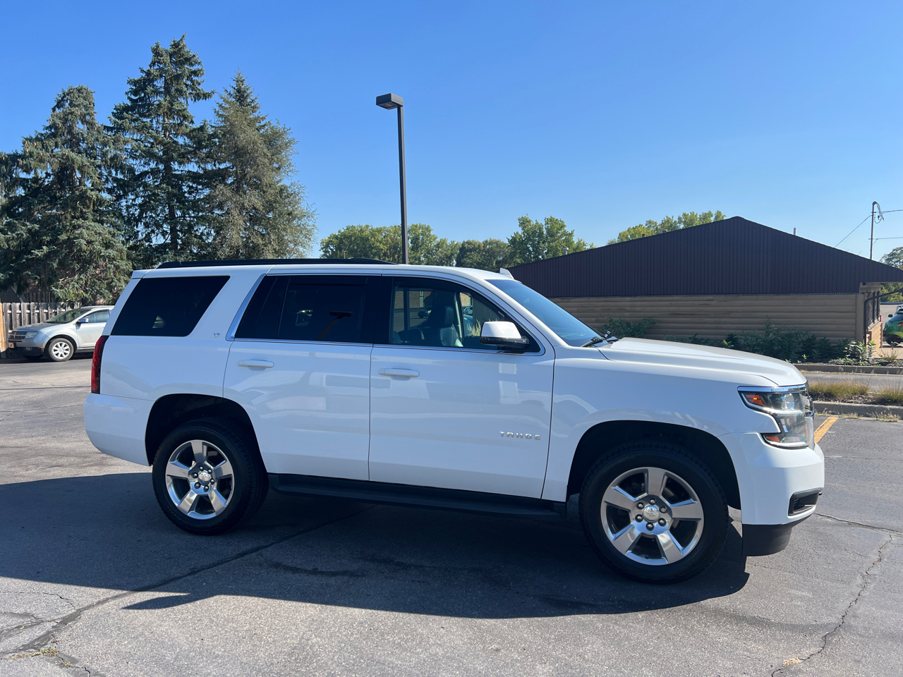 2017 Chevrolet Tahoe LT photo 9