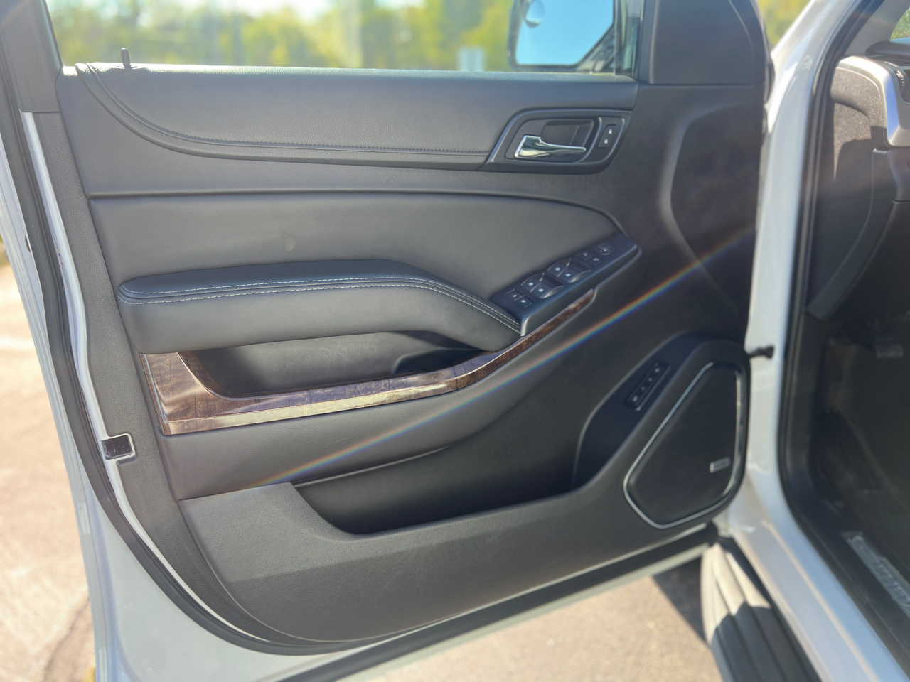 2017 Chevrolet Tahoe LT photo 12