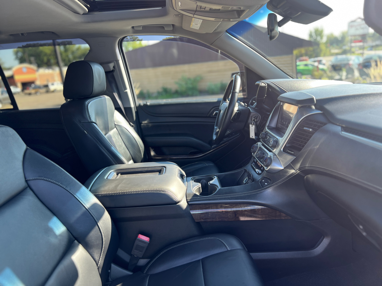 2017 Chevrolet Tahoe LT photo 48