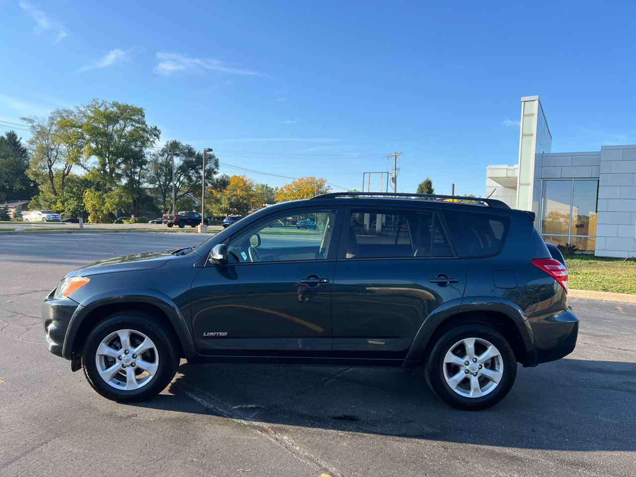 2012 Toyota RAV4 Limited photo 3