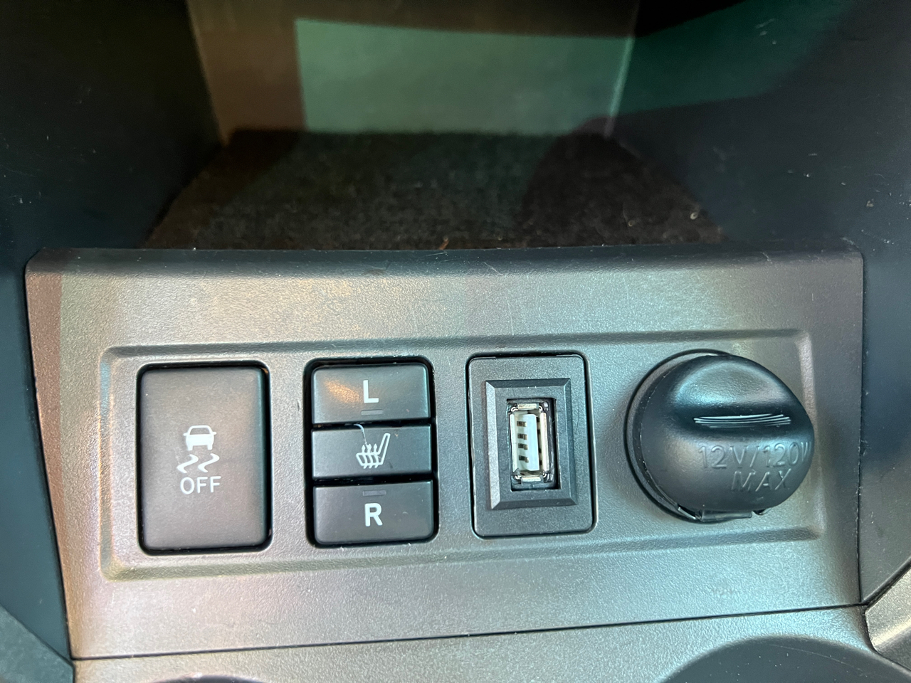 2012 Toyota RAV4 Limited photo 25