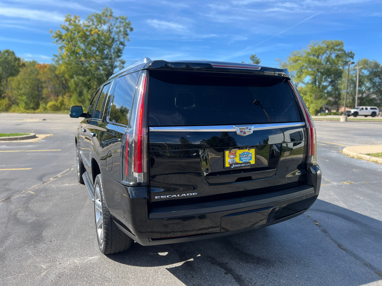 2018 Cadillac Escalade Luxury photo 4