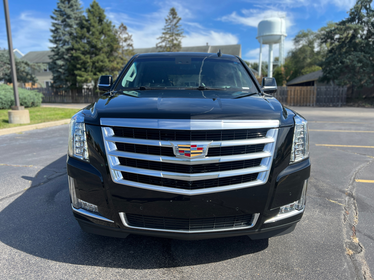 2018 Cadillac Escalade Luxury photo 11