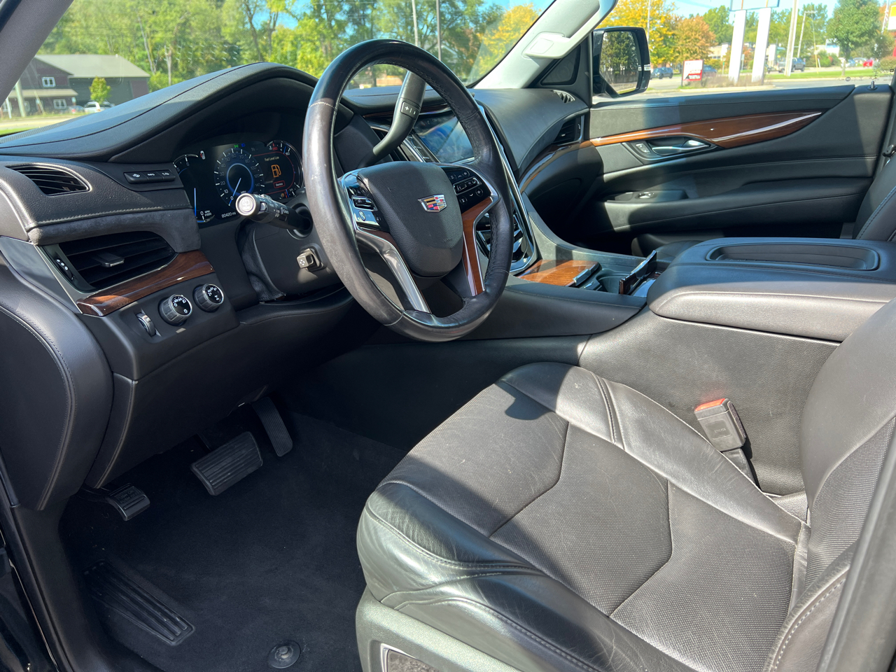 2018 Cadillac Escalade Luxury photo 14