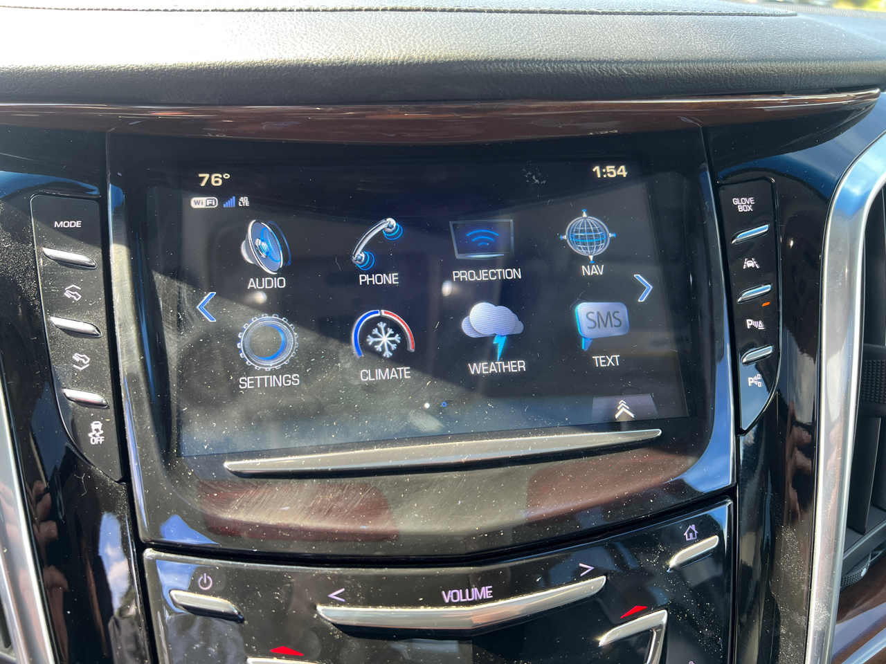 2018 Cadillac Escalade Luxury photo 23