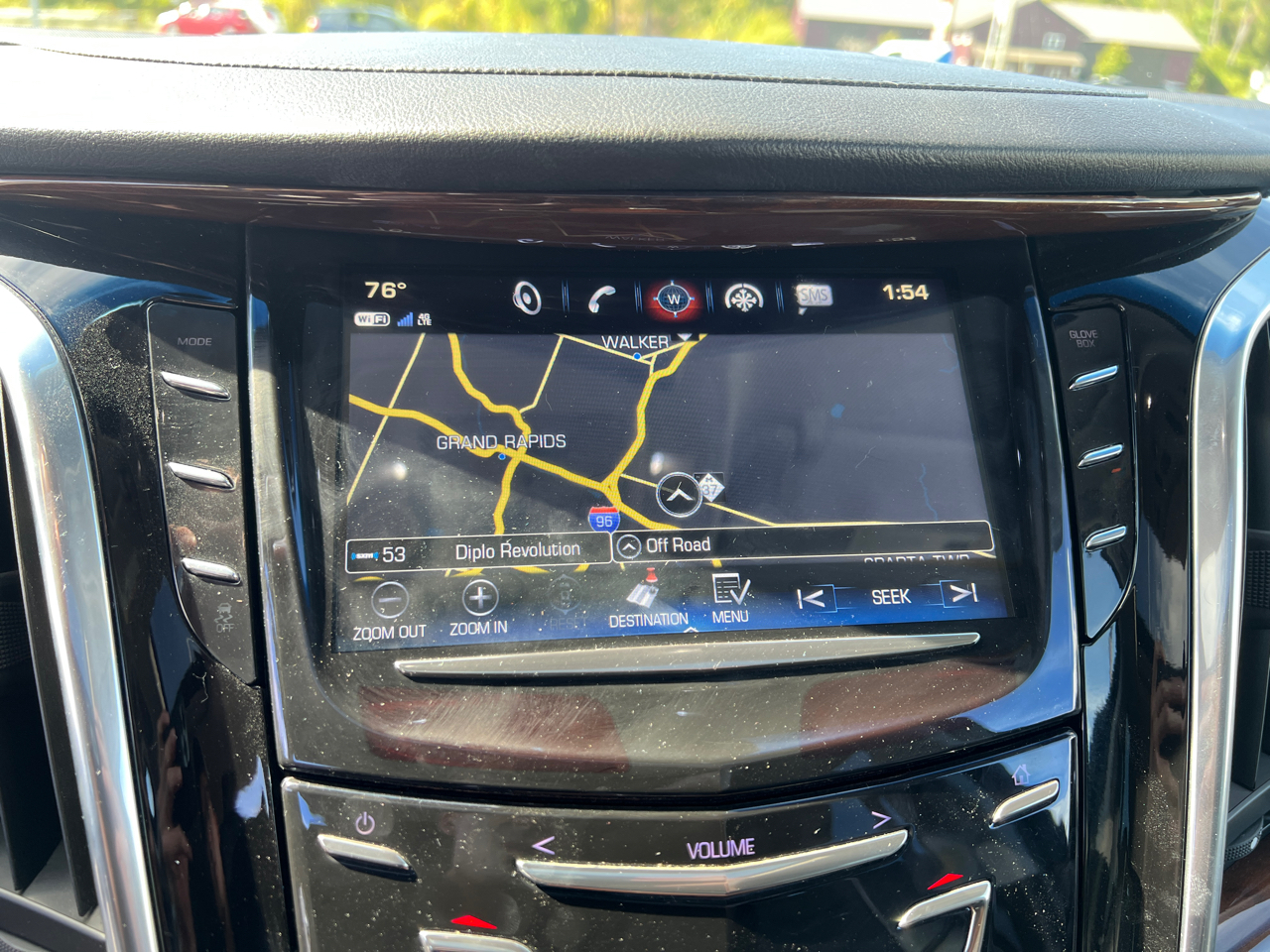 2018 Cadillac Escalade Luxury photo 26