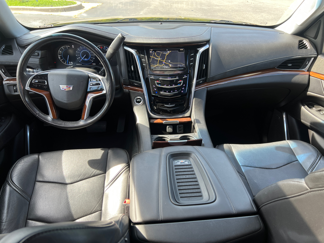 2018 Cadillac Escalade Luxury photo 33