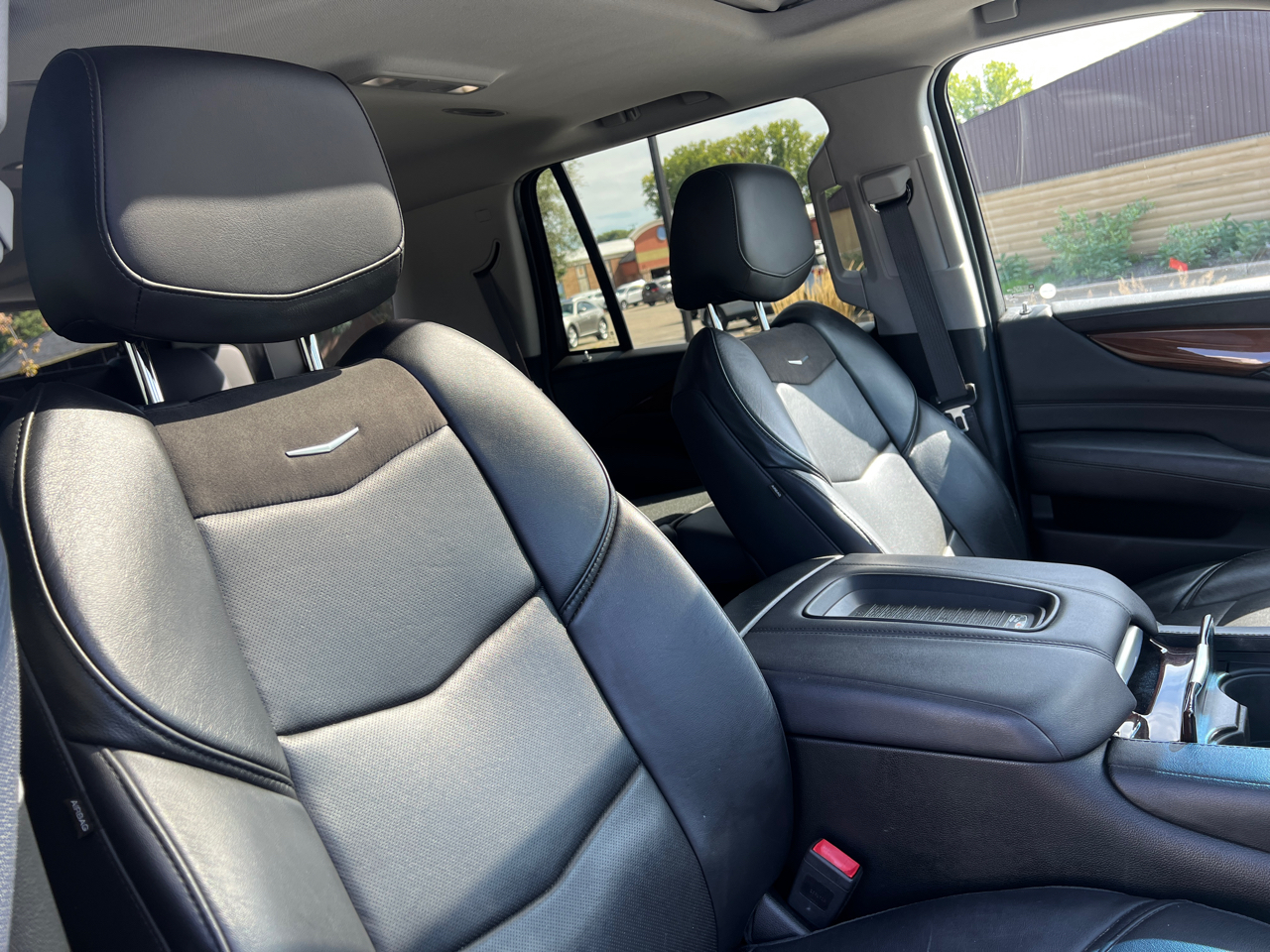 2018 Cadillac Escalade Luxury photo 45
