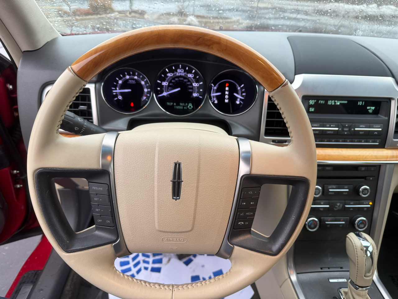 Lincoln MKZ FWD 2011