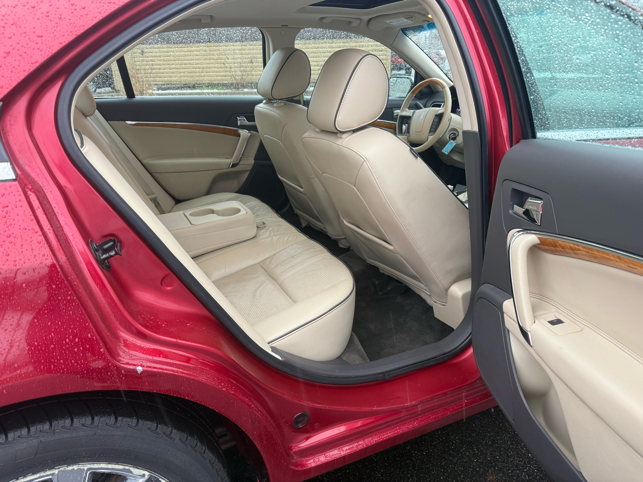 Lincoln MKZ FWD 2011