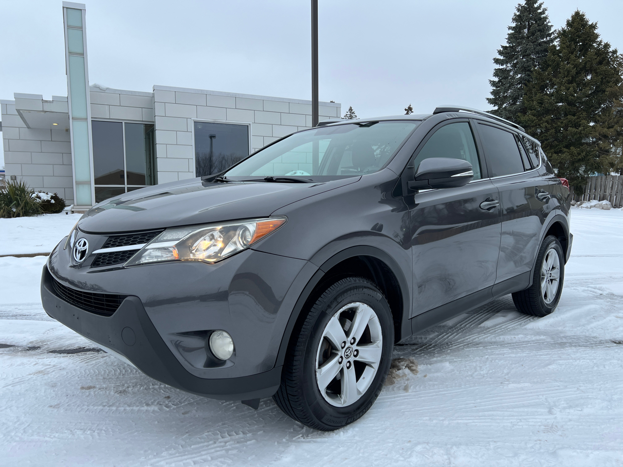Toyota RAV4 XLE AWD 2015