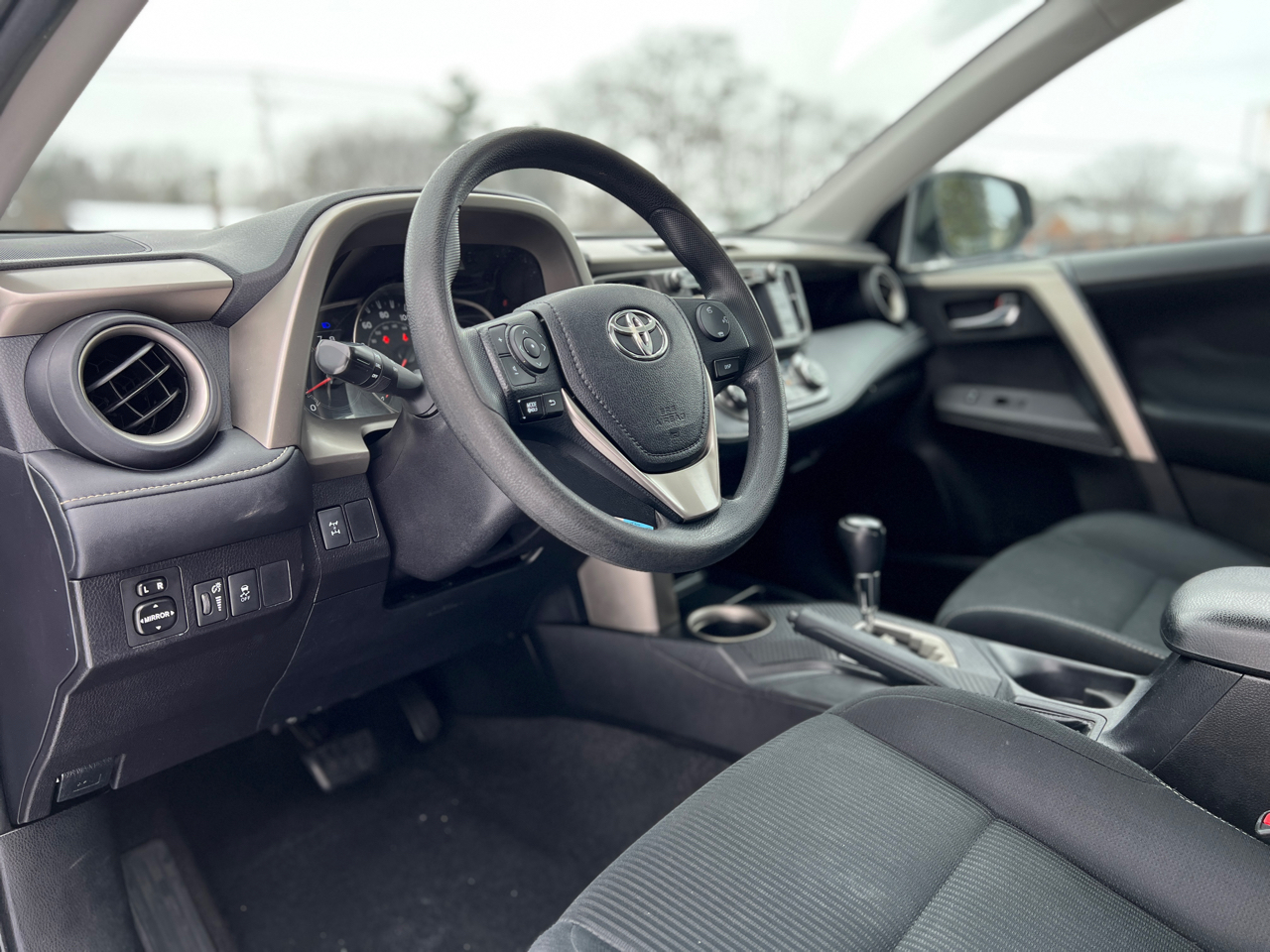Toyota RAV4 XLE AWD 2015