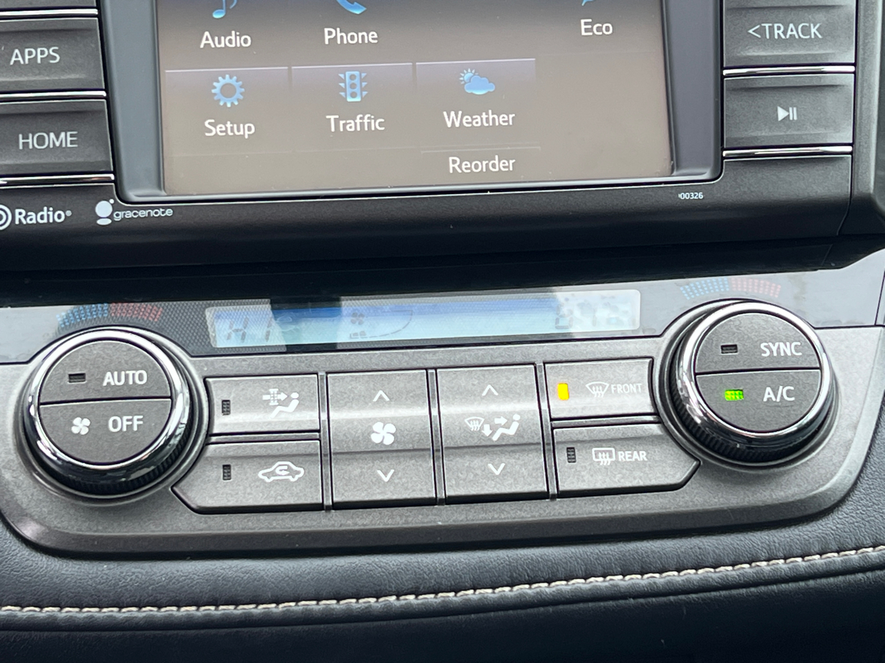 Toyota RAV4 XLE AWD 2015