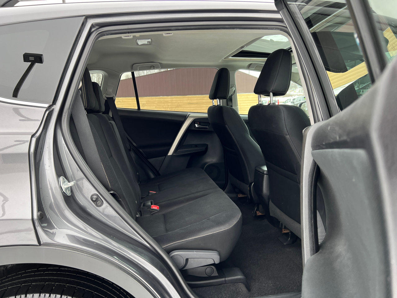 Toyota RAV4 XLE AWD 2015