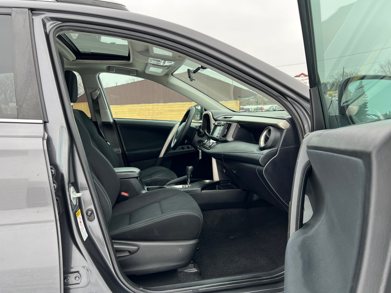 Toyota RAV4 XLE AWD 2015